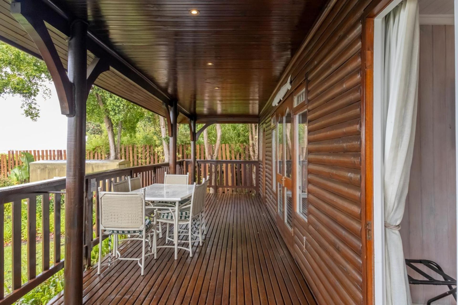 คนิสนา ริเวอร์คลับ Apartment ภายนอก รูปภาพ